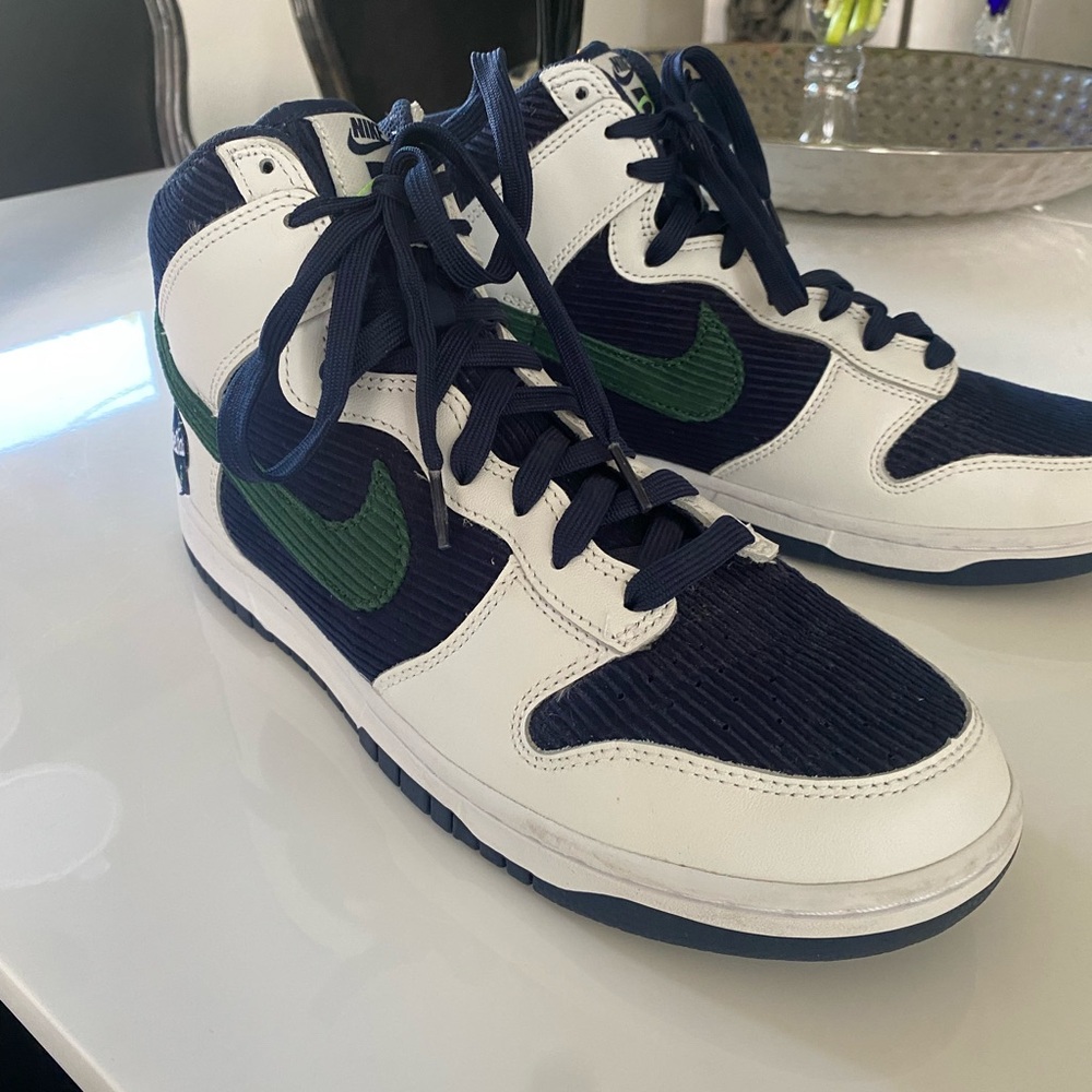 Nike Dunk High
Sports Specialties White Navy - Picture 7 of 7